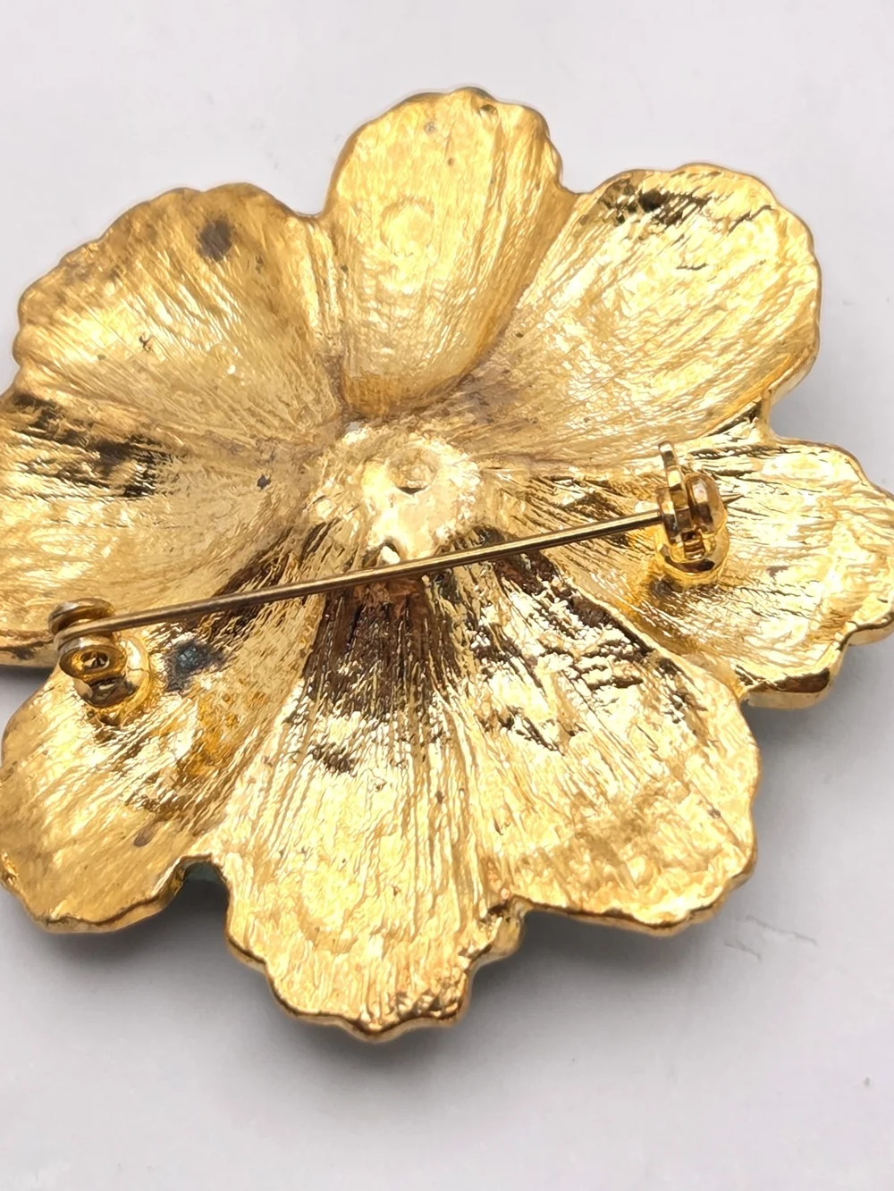 Vintage Enamel Green Flower Brooch AB Rhinestone Center Gold Tone Pin